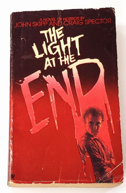 Light at the End, The (Anglais)