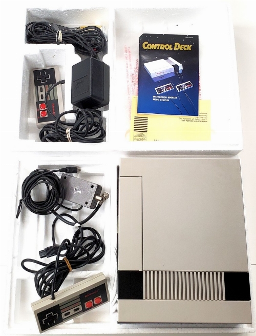 Nintendo NES Basic Set Bundle (CIB)
