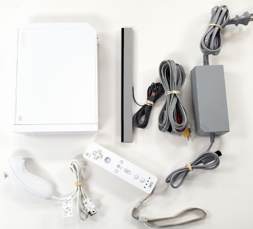 Nintendo Wii White (Model RVL-001 USA)