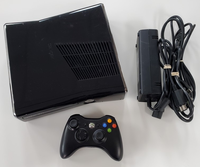 XBOX 360 (4GB) Slim Black (Model 1439)