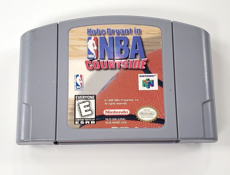 Kobe Bryant in NBA Courtside * (C)