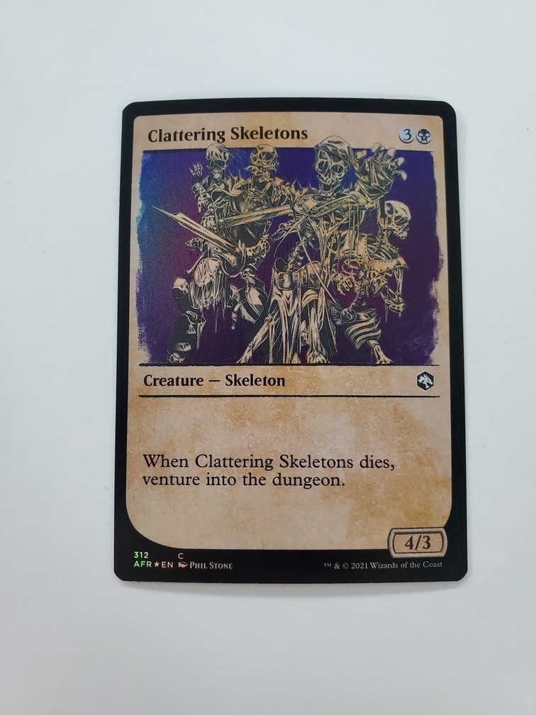 Clattering Skeletons (Showcase) (Foil)